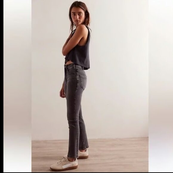 WE THE FREE PEOPLE LOW MAINTENANCE MID RISE CROP BOOT JEANS WASHED BLACK NWT 28 - Picture 1 of 10